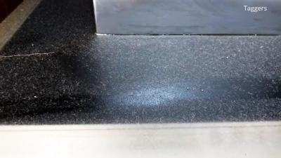 Как я избавляюсь от въевшихся следов жира на кухонной вытяжке за 5 минут Как я избавляюсь от въевшихся следов жира на кухонной вытяжке за 5 минут