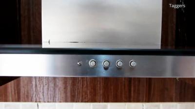 Как я избавляюсь от въевшихся следов жира на кухонной вытяжке за 5 минут Как я избавляюсь от въевшихся следов жира на кухонной вытяжке за 5 минут