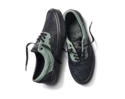 Vans сделал кеды по факультетам Хогвартса. И так увлёкся Слизерином, что пуффендуйцам остаётся грустить