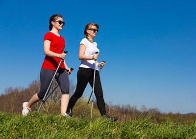 Скандинавская ходьба: польза и техника. Скандинавская ходьба: как правильно ходить