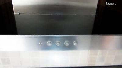 Как я избавляюсь от въевшихся следов жира на кухонной вытяжке за 5 минут Как я избавляюсь от въевшихся следов жира на кухонной вытяжке за 5 минут