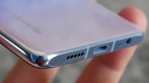 Обзор смартфона Huawei P30: базовый флагман