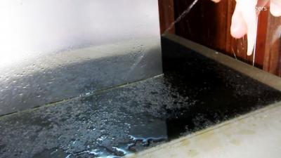 Как я избавляюсь от въевшихся следов жира на кухонной вытяжке за 5 минут Как я избавляюсь от въевшихся следов жира на кухонной вытяжке за 5 минут