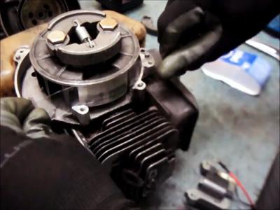 Плохо заводится бензокоса? Отрегулируйте зазор магнето