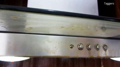 Как я избавляюсь от въевшихся следов жира на кухонной вытяжке за 5 минут Как я избавляюсь от въевшихся следов жира на кухонной вытяжке за 5 минут