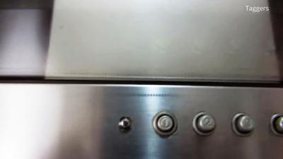 Как я избавляюсь от въевшихся следов жира на кухонной вытяжке за 5 минут Как я избавляюсь от въевшихся следов жира на кухонной вытяжке за 5 минут