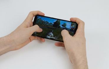 Обзор Redmi 7: симпатичный бюджетник с отличным временем работы