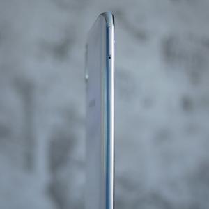 Обзор смартфона Samsung Galaxy A70: внушительный экран и емкая батарея